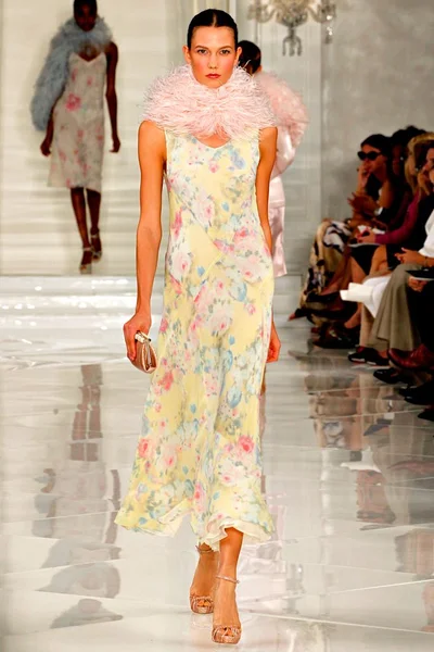 Look 27